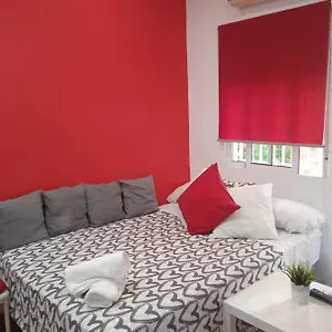 Apartamento Estudio Cerca Del Carrefour Rosaleda, Málaga
